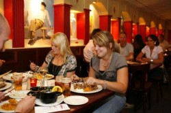 Eerste extra afbeelding van restaurant Grieks Tuinrestaurant Irodion in Oosterhout (NB)