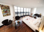 Voorbeeld afbeelding van Bijzonder overnachten Euromast Suite in Rotterdam
