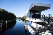 Voorbeeld afbeelding van Bijzonder overnachten Sweets Hotel - Meeuwenpleinbrug in Amsterdam
