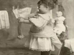 Vergrote afbeelding van Maandag Wasdag verkooptentoonstelling van oud textiel. in Zeijen